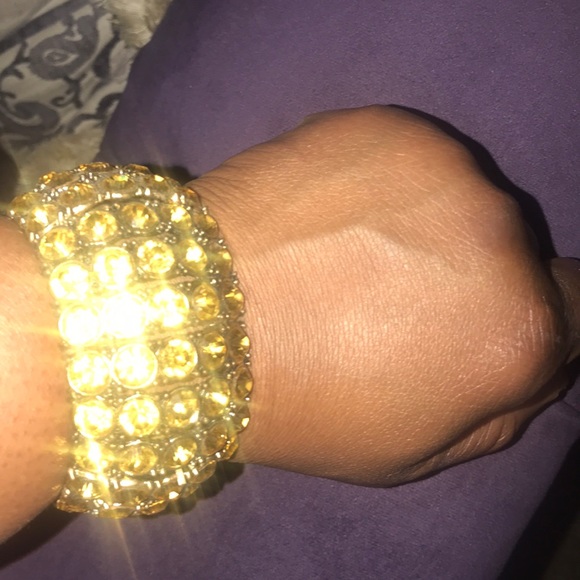 Gold Rhinestone Bracelet - Picture 3 of 4